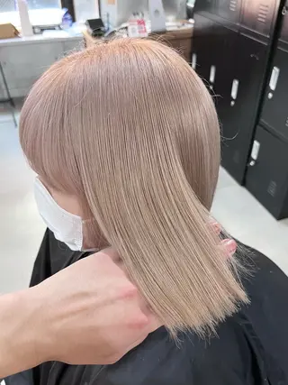 ミディアム 🌈カラー特化 ハイトーンけいと🌈のヘアスタイル