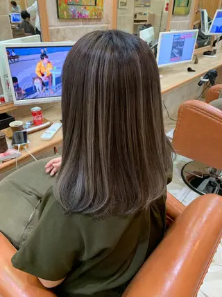 セミロング 《Zina札幌大通》 Hinano🐻のヘアスタイル