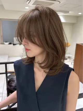 セミロング カラー 艶髪ハイトーン 💎凜太郎💎のヘアスタイル