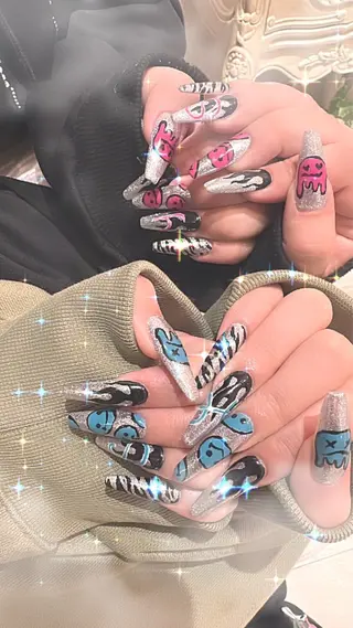 ネイル ネイル ティアラのネイルデザイン