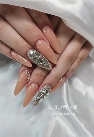 ネイル Ra: Nail所属・Ra: nail    西新 韓国ネイルのネイルデザイン