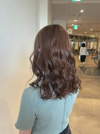 ミディアム カラー 中尾 唯音名のヘアスタイル