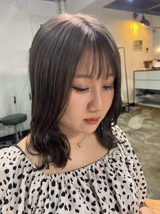 ミディアム カラー YUNA🍒 暖色カラーのヘアスタイル