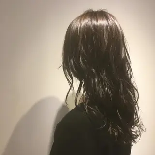 ロング カラー しのはら まどかのヘアスタイル