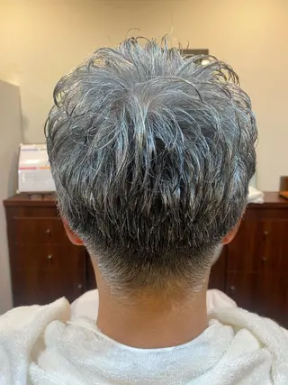 ショート 銀座マツナガ新宿野村ビル店所属・メンズカットなら 桃井大輔のヘアスタイル