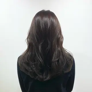 セミロング カラー ヘアアレンジ キヨミ 韓国レイヤーカットのヘアスタイル