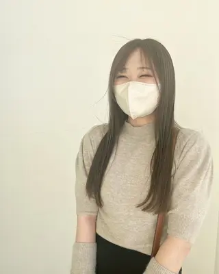 ロング カラー 林 優花のヘアスタイル