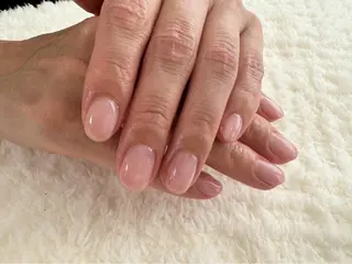 ネイル ビ・プレール所属・くぼ あやののネイルデザイン
