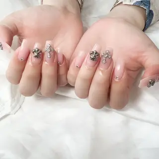 ネイル nailstudio ′ecole所属・nailstudio ′ecoleのネイルデザイン