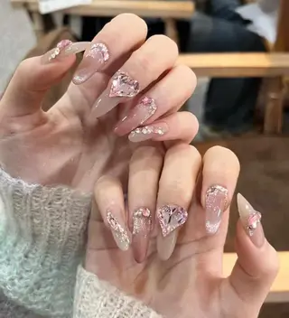 ネイル VIVIAN エイのネイルデザイン