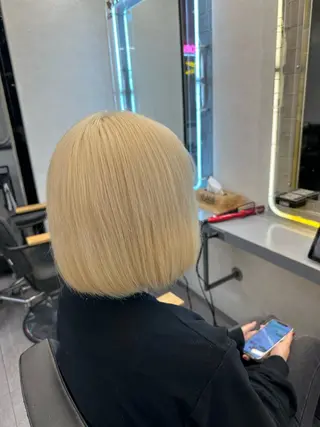 ミディアム カラー L.O.G SHIBUYA所属・随時募集中 🟡SUMIKAのヘアスタイル