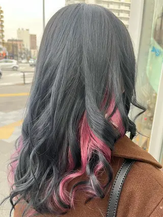 カラー 戸川 紗良のヘアスタイル