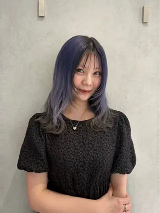 ミディアム カラー オノ テンタのヘアスタイル