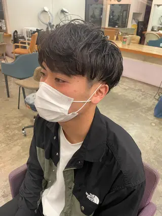 パーマ メンズ 岬 弘人のヘアスタイル