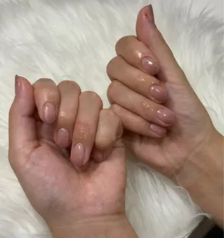 ネイル シオリ ⪩⪨のネイルデザイン