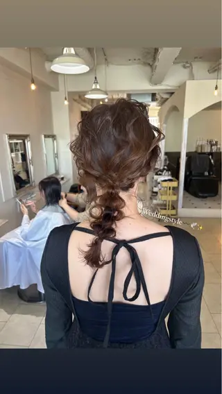 セミロング Maho/海外 レイヤー/ハイトーンのヘアスタイル