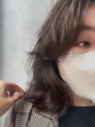 ミディアム カラー SALOWIN武蔵小杉店所属・国内最高濃度の水素 /髪質改善/ケア特化のヘアスタイル