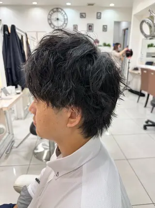 パーマ メンズ 伊佐 愛のヘアスタイル