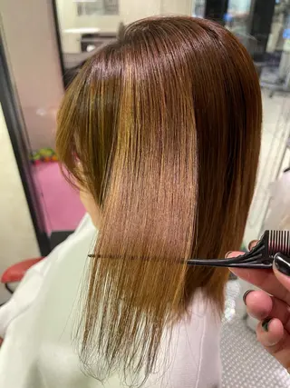 ミディアム 圧倒的美髪ストレート ツダケイタロウのヘアスタイル