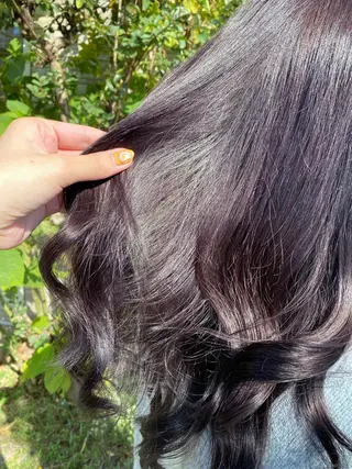 ロング 永沼 真依のヘアスタイル