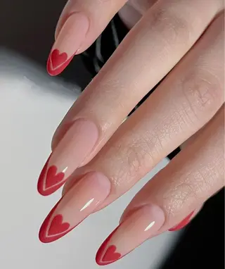 ネイル 相沢 さやかのネイルデザイン