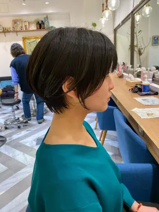 ショート レイヤーと顔まわり 大好き❣️関口拓馬のヘアスタイル