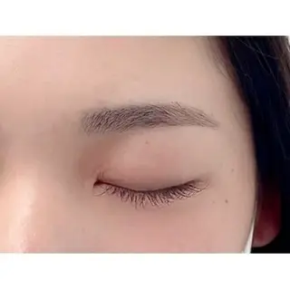 アイブロウ 小坂 徳真のマツエク・マツパデザイン