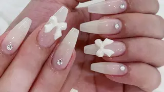 ネイル FLY NAIL&Eyelash Salon 梅田店所属・YUKI FUKUMARUのマツエク・マツパデザイン