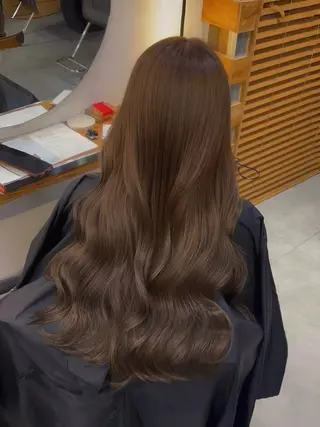 ロング カラー パーマ ブラウンカラー特化/ ブリーチなしWカラーのヘアスタイル