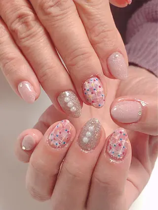 ネイル Lily Roseスタッフ一同のマツエク・マツパデザイン