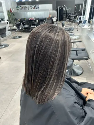 ロング カラー ONYX 表参道所属・表参道/ハイライト 髪質改善ストレートのヘアスタイル