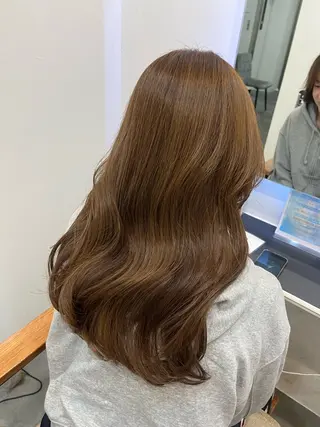 ミディアム カラー 藤田 詩織のヘアスタイル