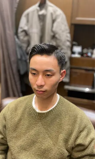 ショート ヒロ銀座　　　御徒町所属・ヒロ銀座　小林 透真のヘアスタイル