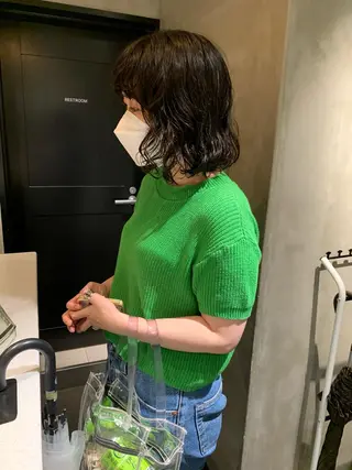 ミディアム カラー パーマ アンニュイヘア🪽 ayumiのヘアスタイル