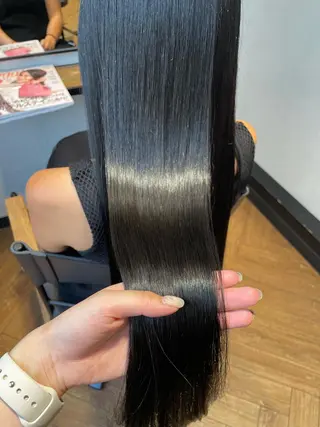 ロング 金城 二千夏のヘアスタイル