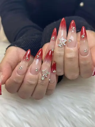 ネイル NIE MoMoのネイルデザイン