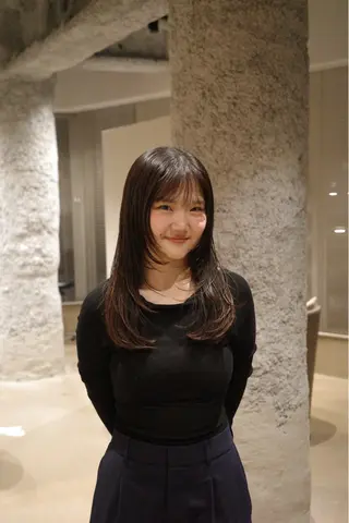 ロング 未 来カットモデル無料のヘアスタイル