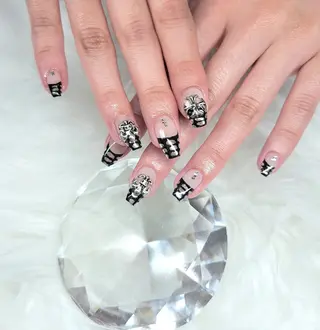 ネイル 🌺chimu🌺 予約リクエスト可能☆のネイルデザイン