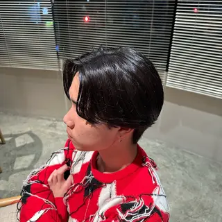 カラー メンズ 飯島 美海のヘアスタイル