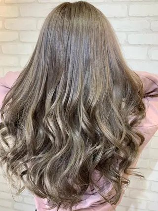セミロング 🦄コグレケンタピ ンクカラー🎨パーマのヘアスタイル