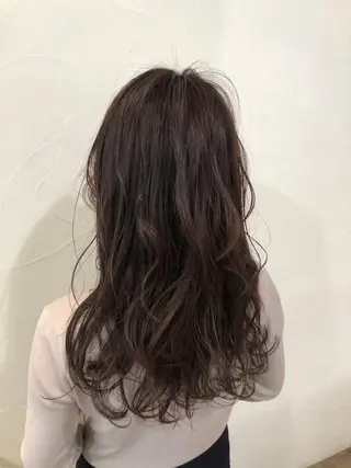 カラー 下池 紗加のヘアスタイル