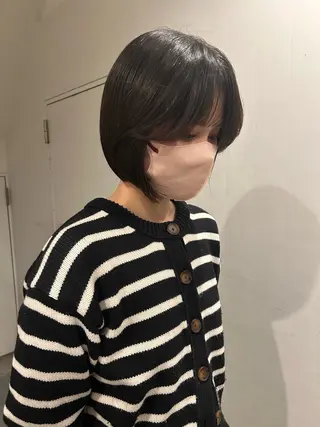 ショート hen所属・心斎橋/レイヤー/ ブリーチ/モエのヘアスタイル