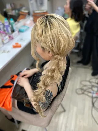 ヘアアレンジ へアセット/心斎橋 支持率No.1✨🌈のヘアスタイル