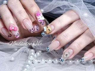 ネイル Nailsalon Vi+ももか🩷のネイルデザイン
