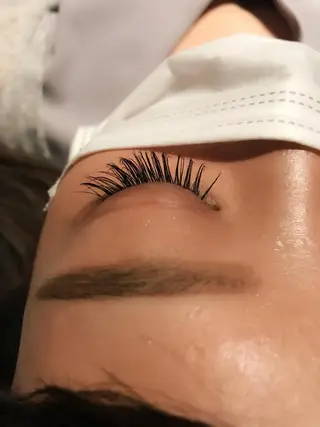 マツエク・マツパ Neale. yumiのヘアスタイル