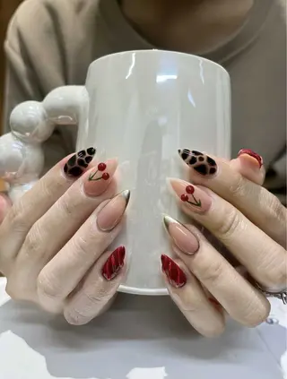 セミロング 28nails -hangのネイルデザイン