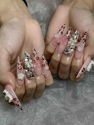 ネイル Iconic所属・Iconic Nailのネイルデザイン