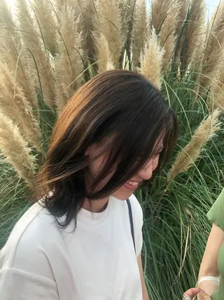 ミディアム 桑原 菜摘のヘアスタイル