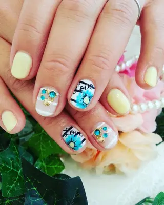 ネイル nailsalon MINERVAのネイルデザイン