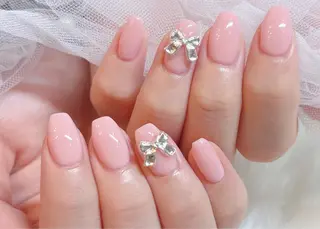 ネイル le'a-レア-【ア イ×ネイル×眉】のネイルデザイン